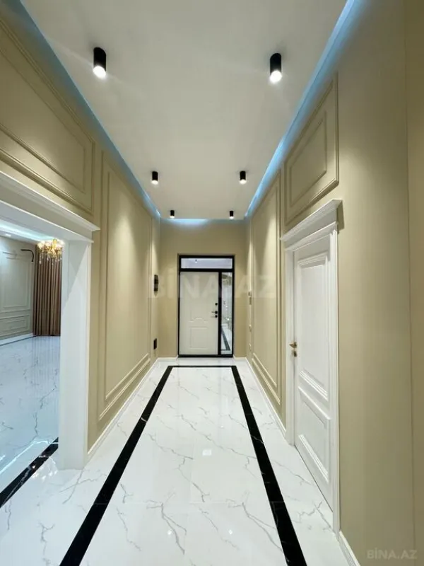 Satılır 4 otaqlı həyət evi 200 m²