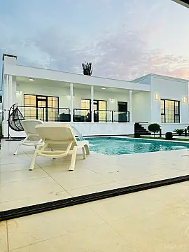 Satılır 4 otaqlı həyət evi 200 m²