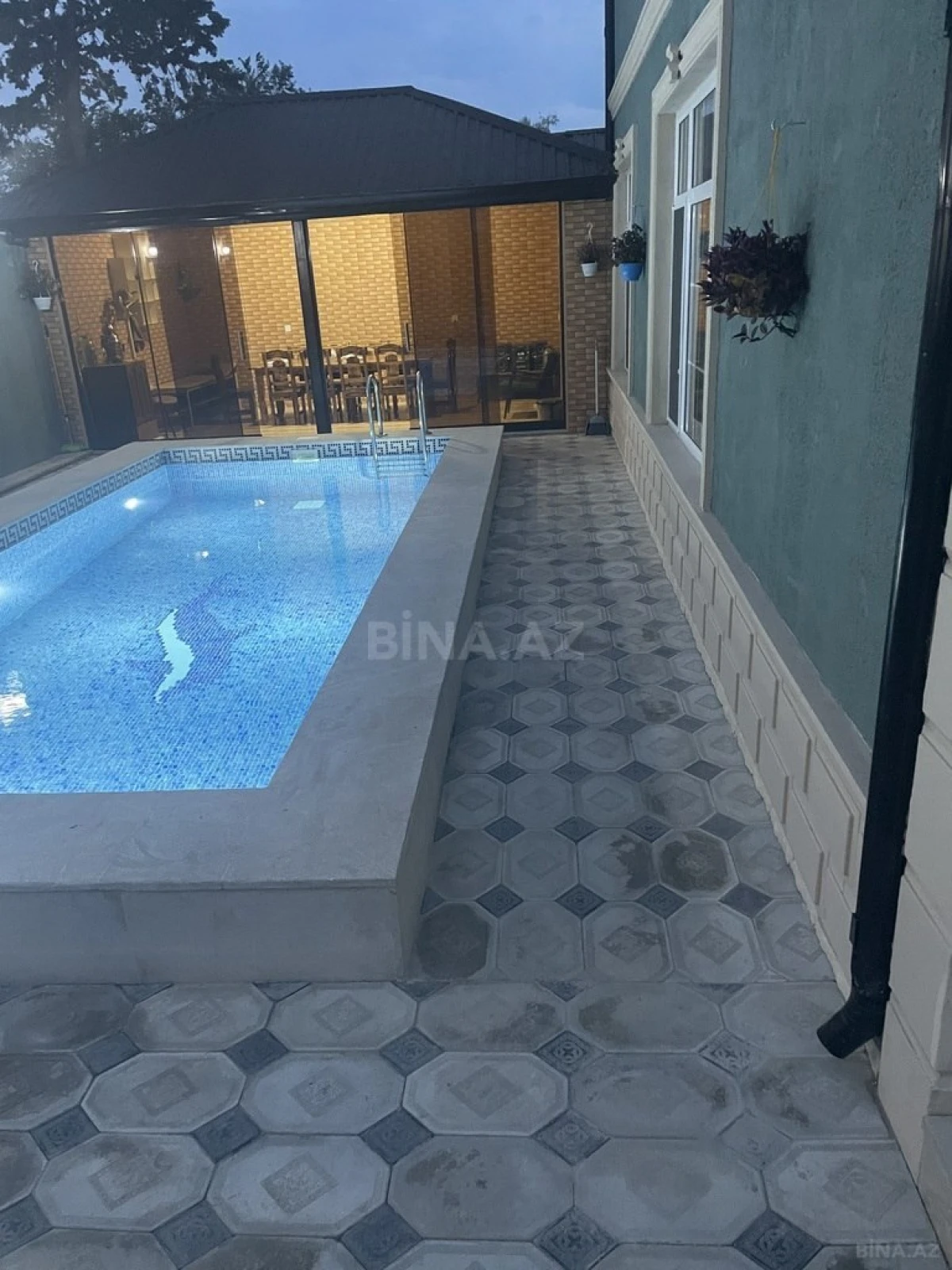 Kirayə verilir 5 otaqlı həyət evi 300 m²