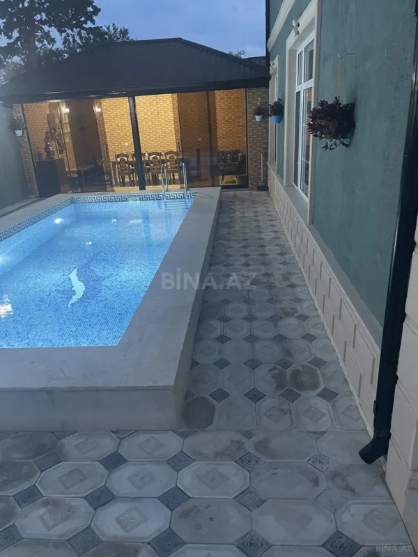 Kirayə verilir 5 otaqlı həyət evi 300 m²