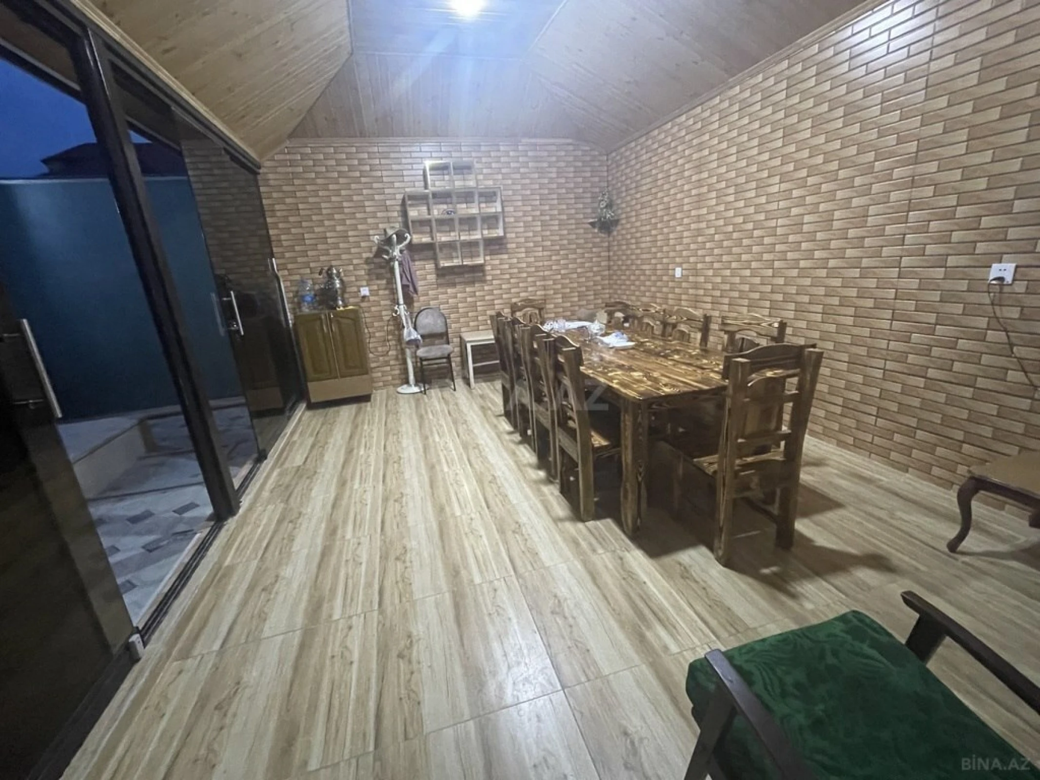 Kirayə verilir 5 otaqlı həyət evi 300 m²