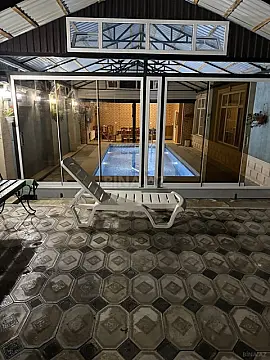 Kirayə verilir 5 otaqlı həyət evi 300 m²