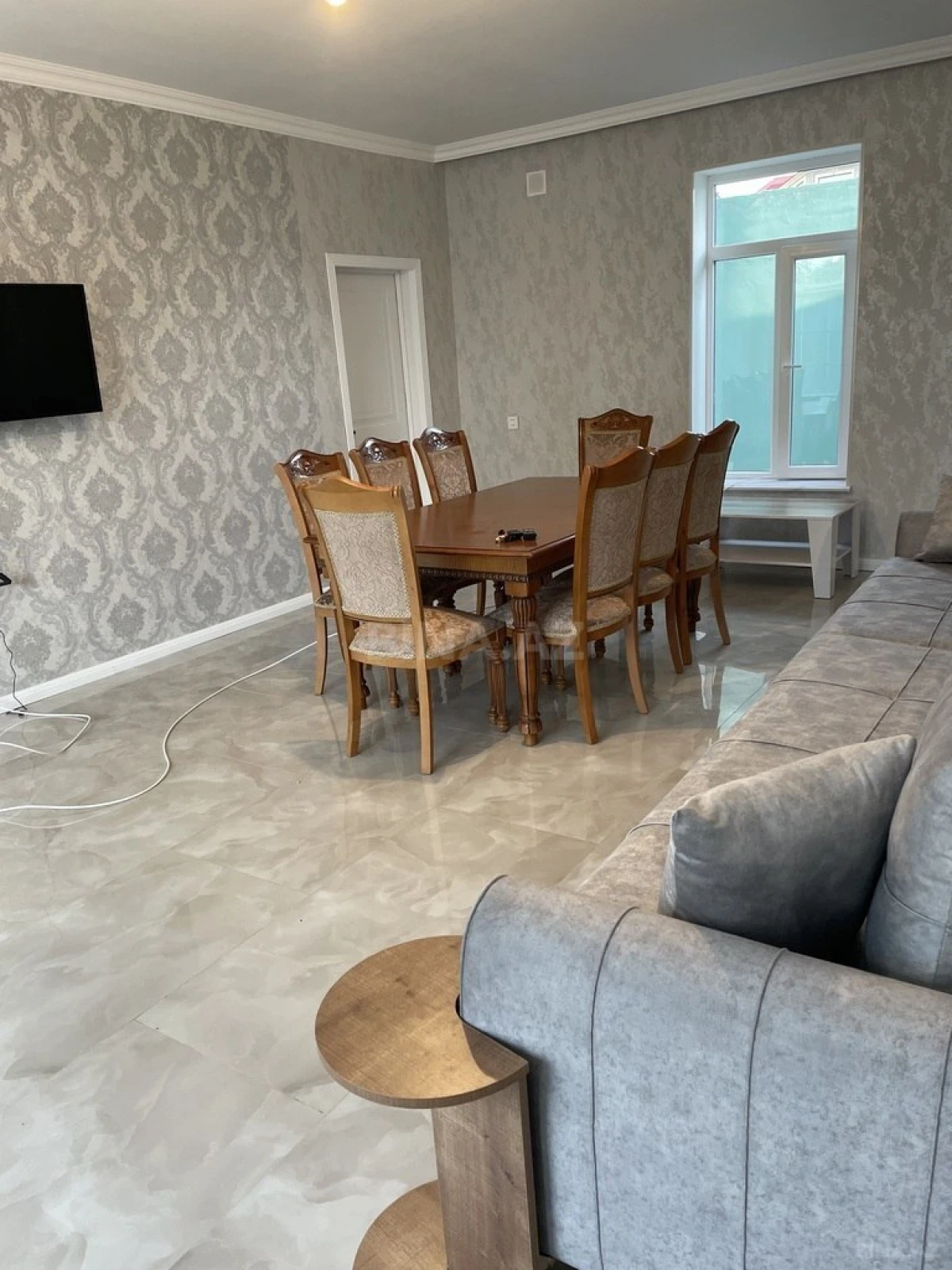 Kirayə verilir 5 otaqlı həyət evi 300 m²