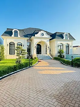 Satılır 6 otaqlı həyət evi 250 m²