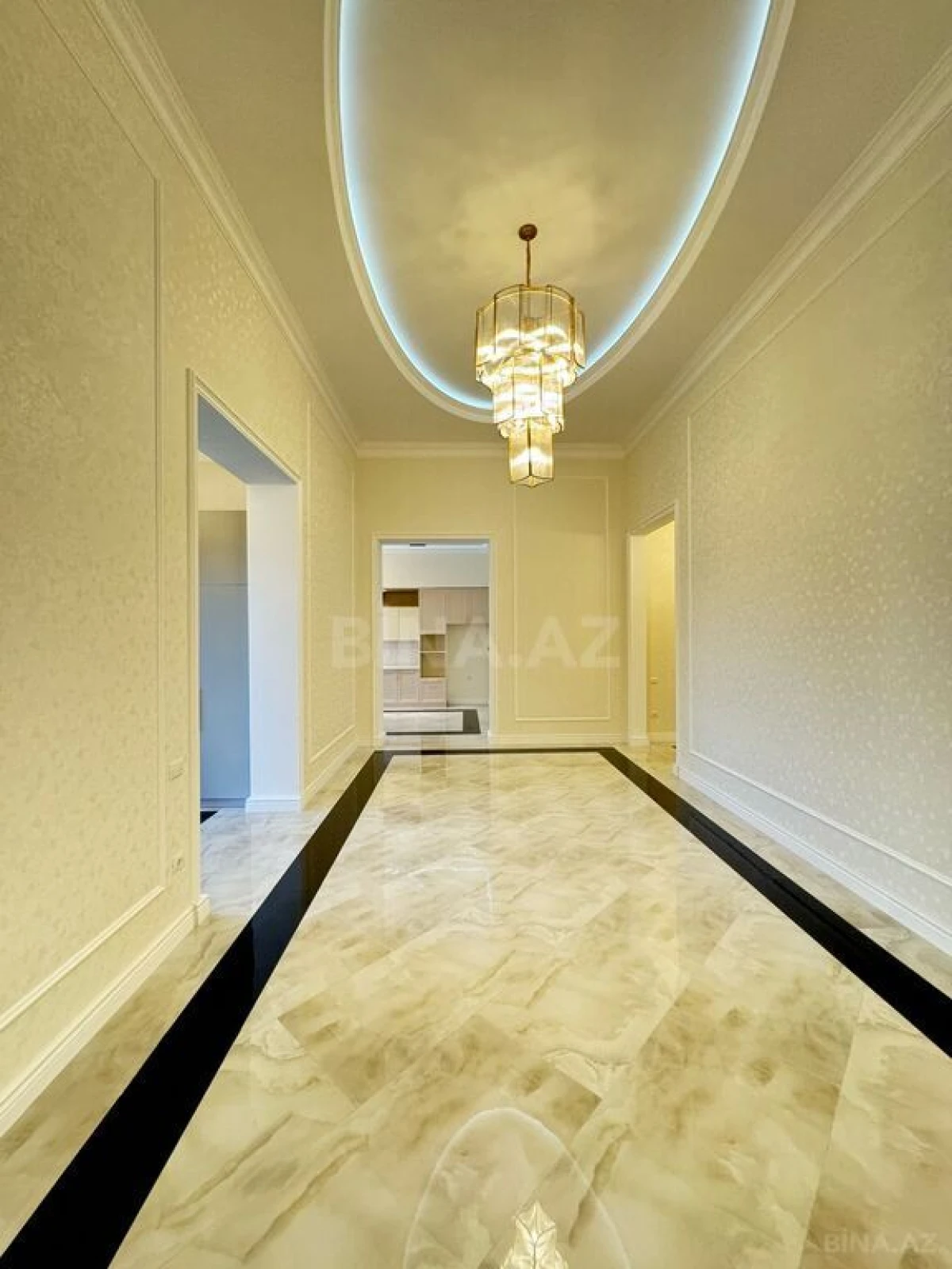 Satılır 6 otaqlı həyət evi 250 m²