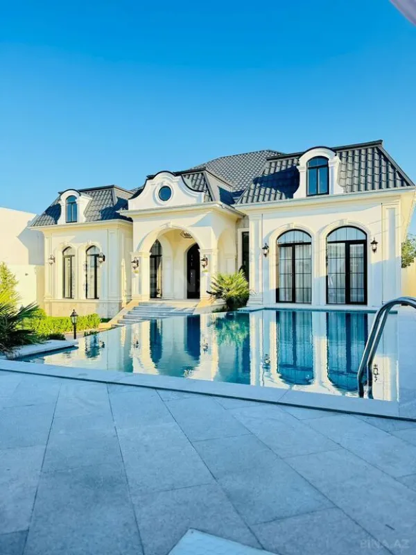 Satılır 6 otaqlı həyət evi 250 m²