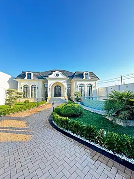 Satılır 6 otaqlı həyət evi 250 m²