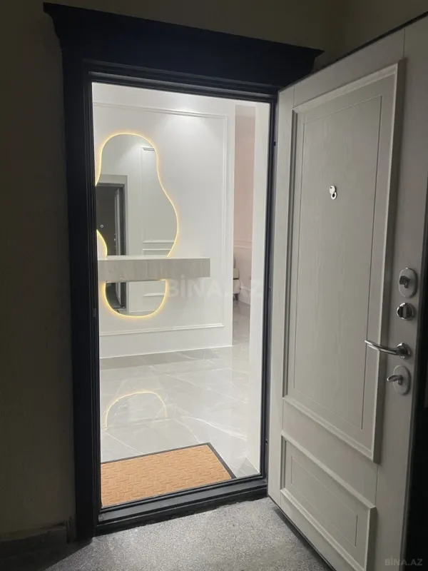 Kirayə verilir 2 otaqlı mənzil 75 m²