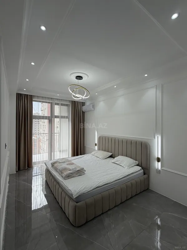 Kirayə verilir 2 otaqlı mənzil 75 m²