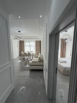 Kirayə verilir 2 otaqlı mənzil 75 m²