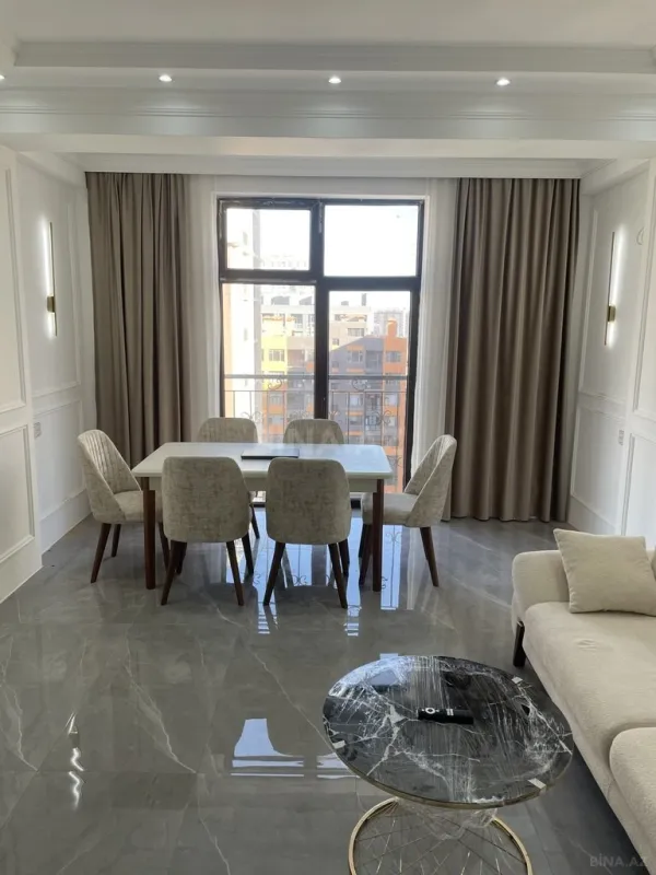 Kirayə verilir 2 otaqlı mənzil 75 m²