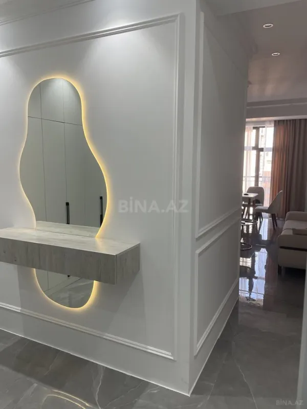 Kirayə verilir 2 otaqlı mənzil 75 m²
