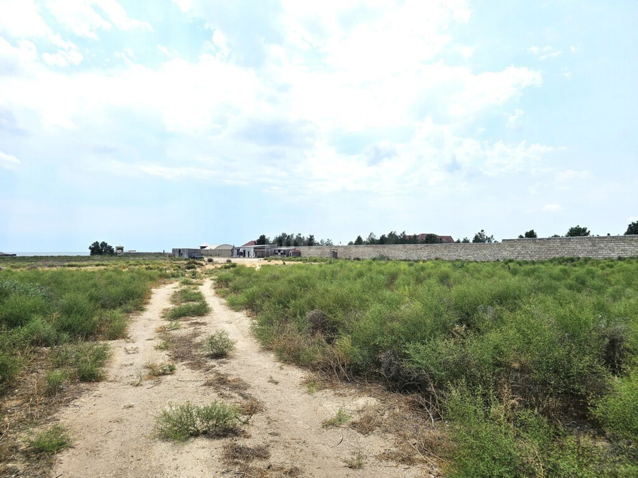 Satılır torpaq sahəsi 400 m²