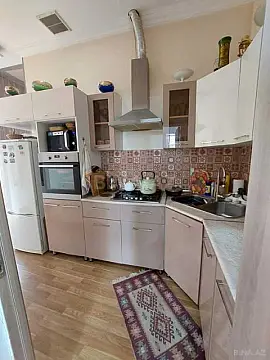Satılır 3 otaqlı mənzil 100 m² — Bakı 3 otaq 100.00 m²