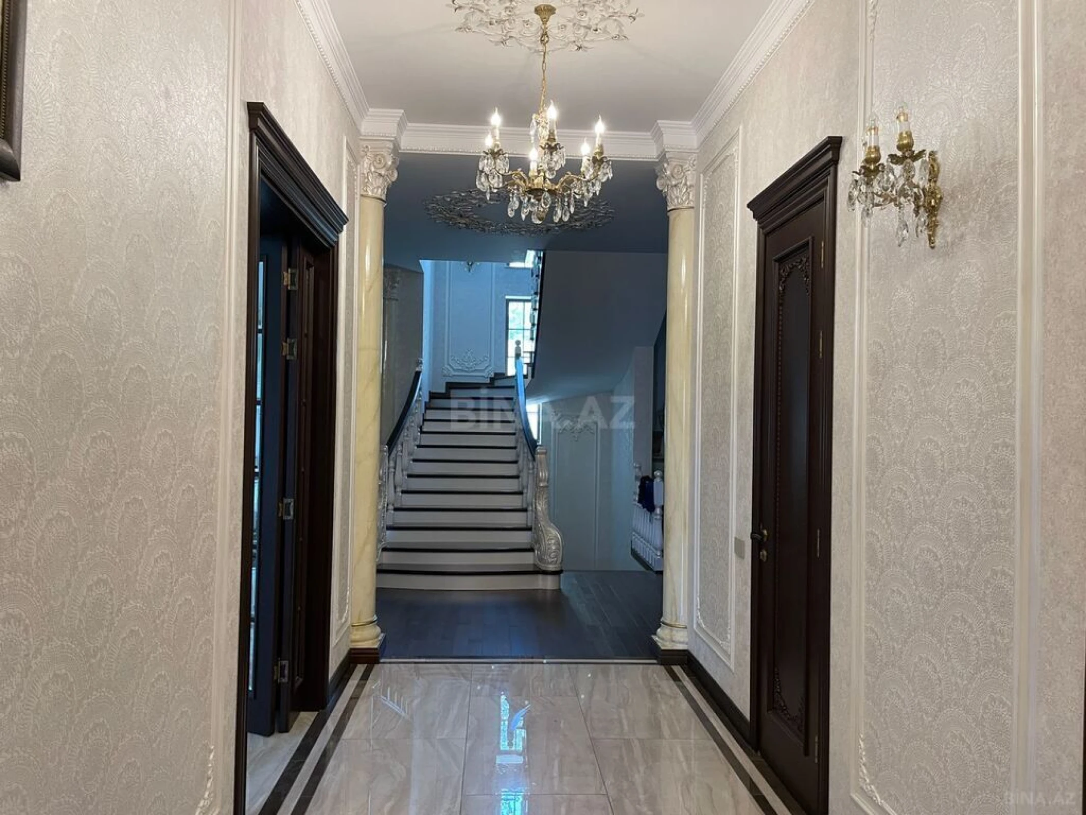 Satılır 7 otaqlı həyət evi 510 m²