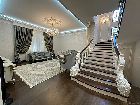 Satılır 7 otaqlı həyət evi 510 m²