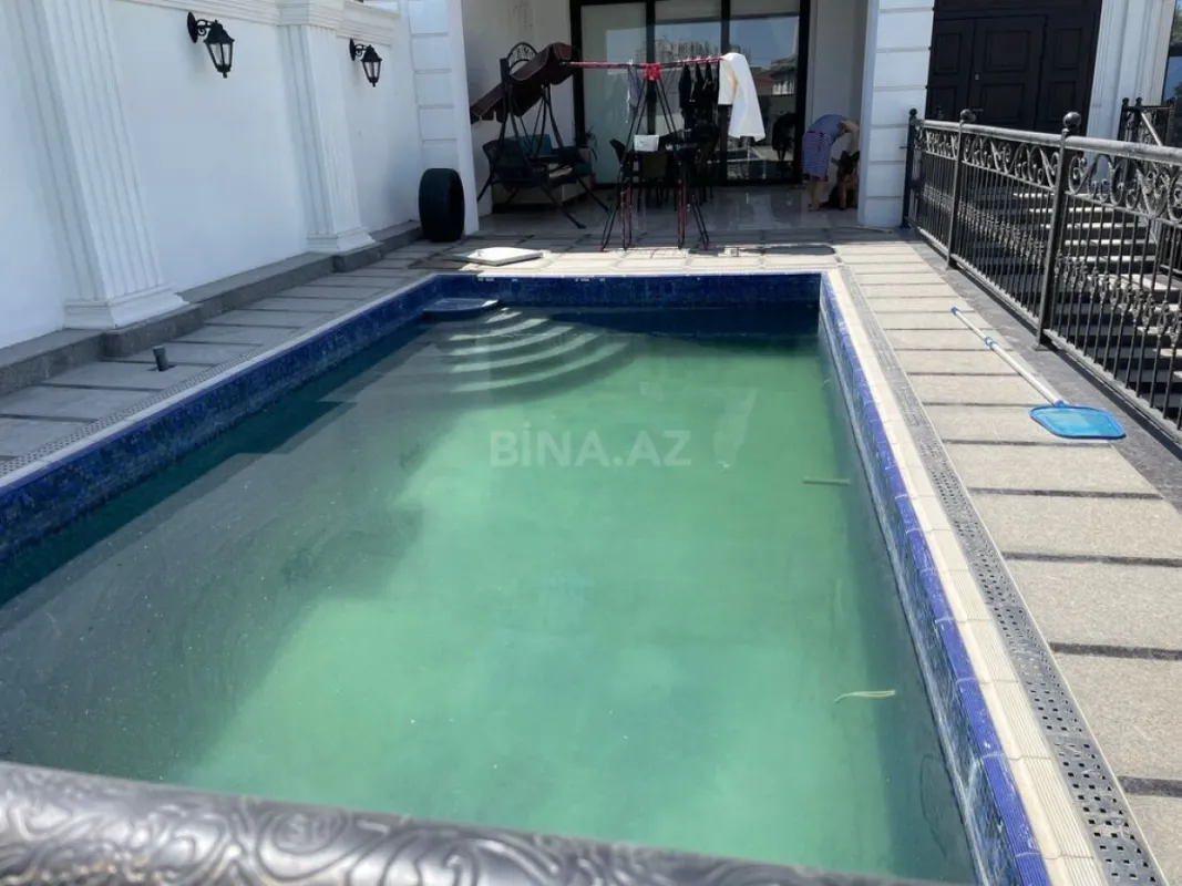 Satılır 7 otaqlı həyət evi 510 m²