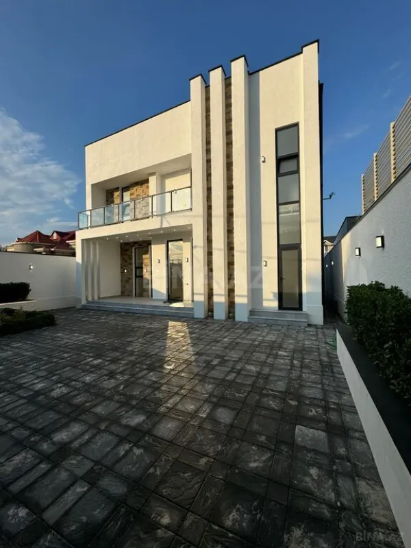 Satılır 4 otaqlı həyət evi 200 m²