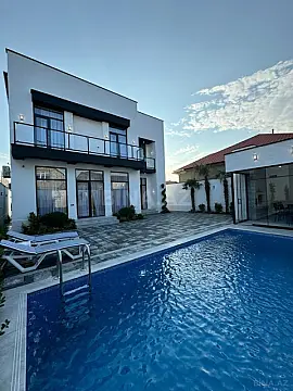 Satılır 4 otaqlı həyət evi 200 m²