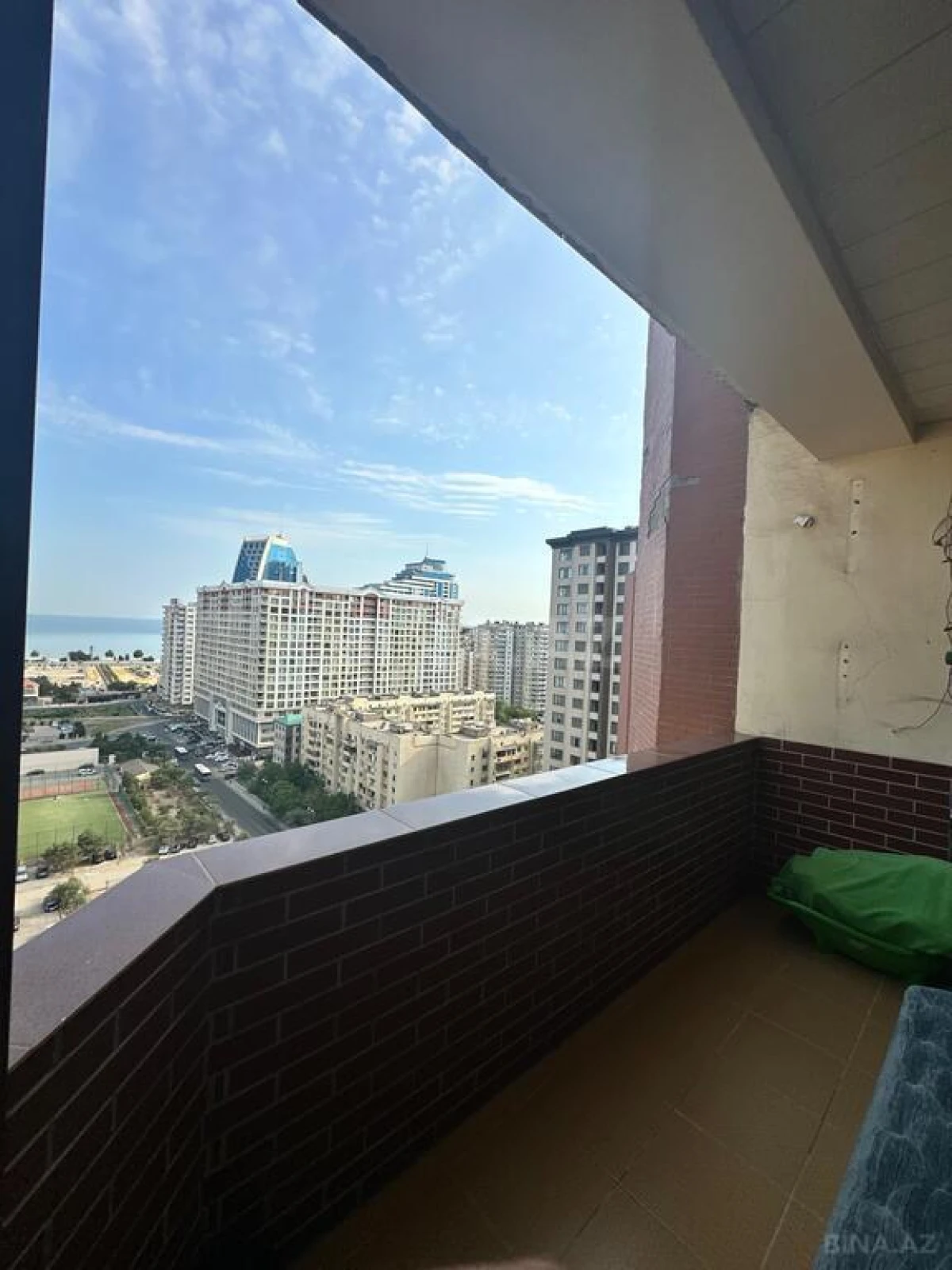 Satılır 3 otaqlı mənzil 155 m²