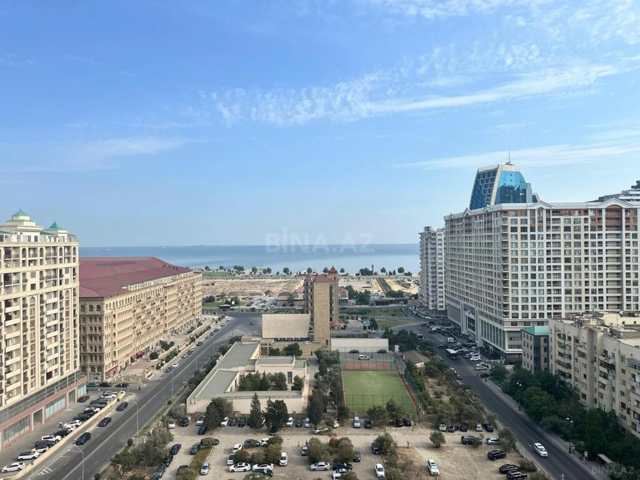 Satılır 3 otaqlı mənzil 155 m²