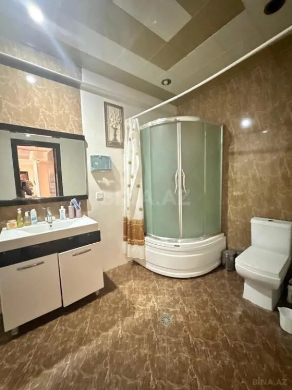 Satılır 3 otaqlı mənzil 155 m²