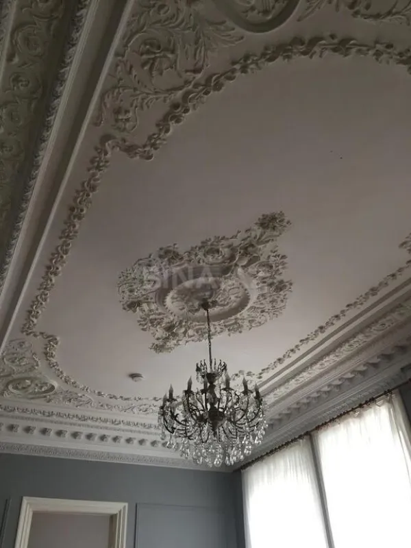 Satılır 6 otaqlı mənzil 250 m²