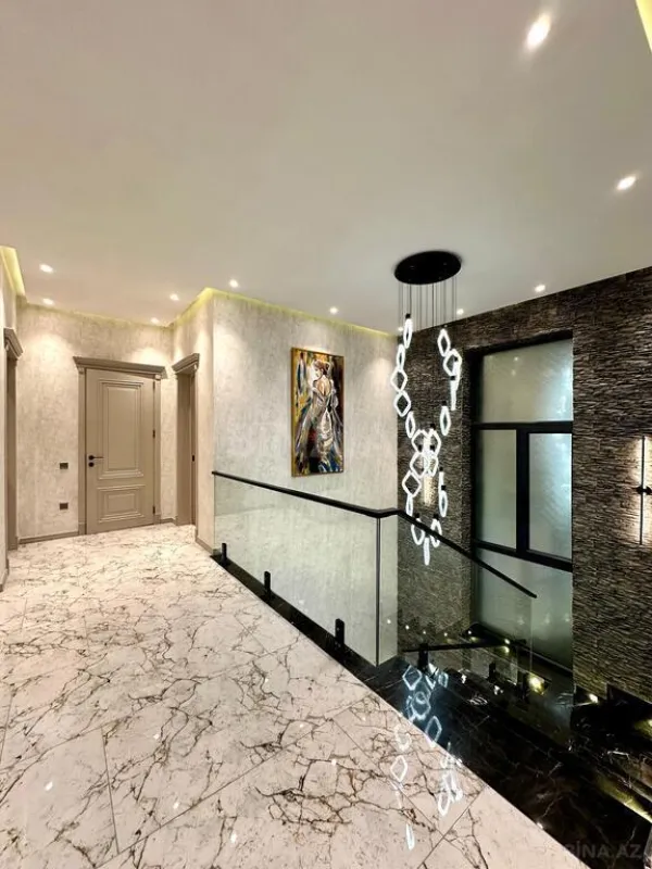 Kirayə verilir 6 otaqlı həyət evi 290 m²