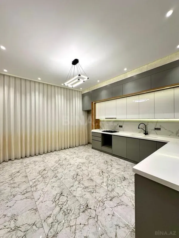 Kirayə verilir 6 otaqlı həyət evi 290 m²