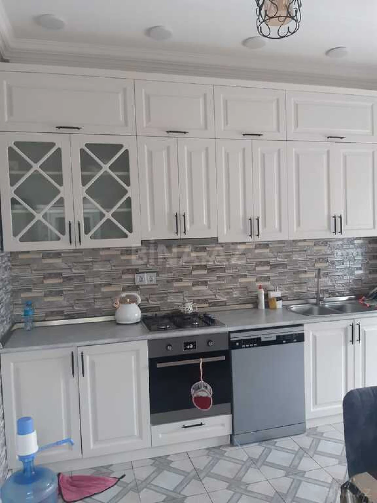 Satılır 6 otaqlı həyət evi 220 m²