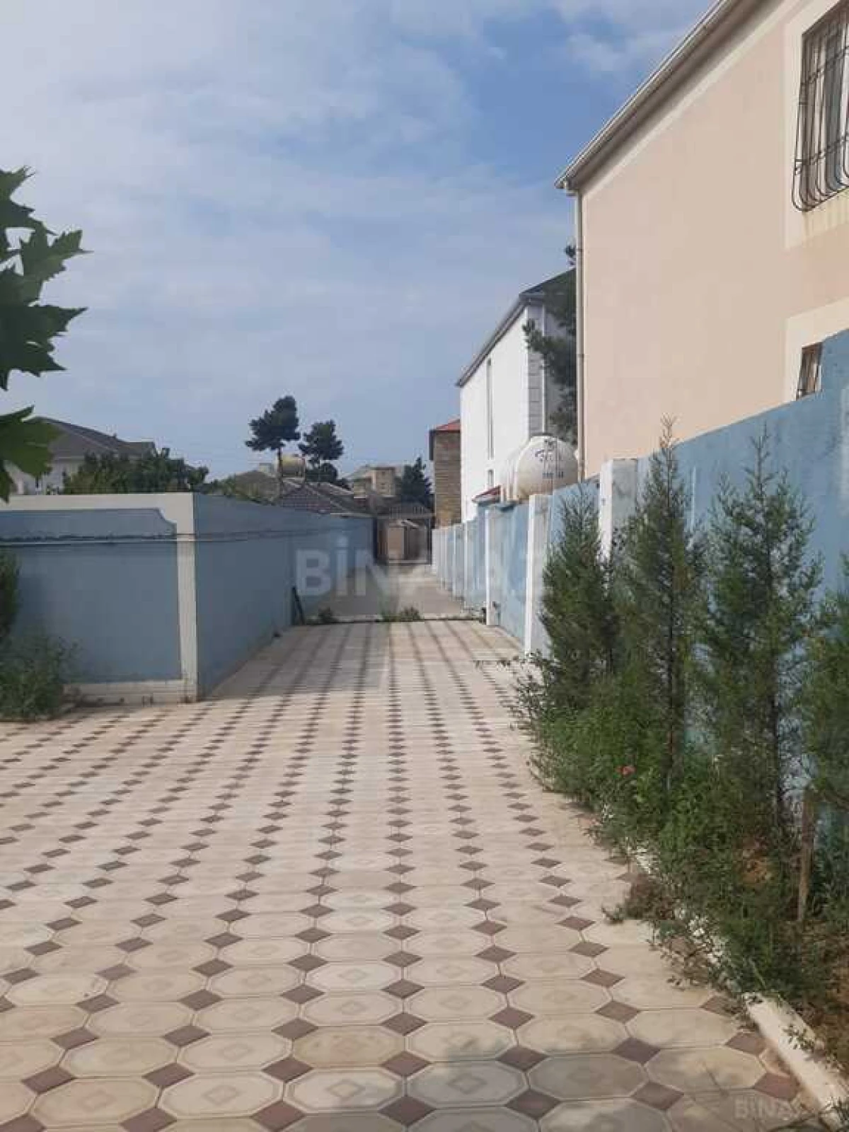 Satılır 6 otaqlı həyət evi 220 m²