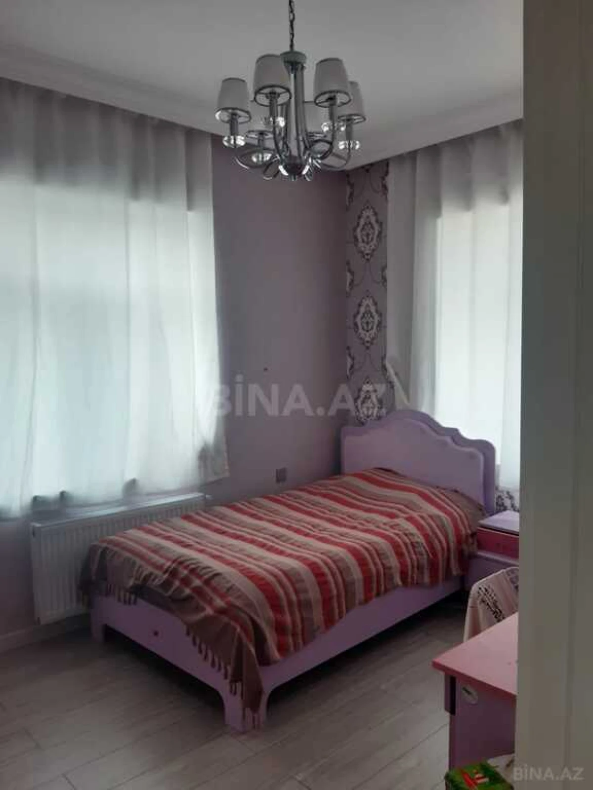 Satılır 6 otaqlı həyət evi 220 m²