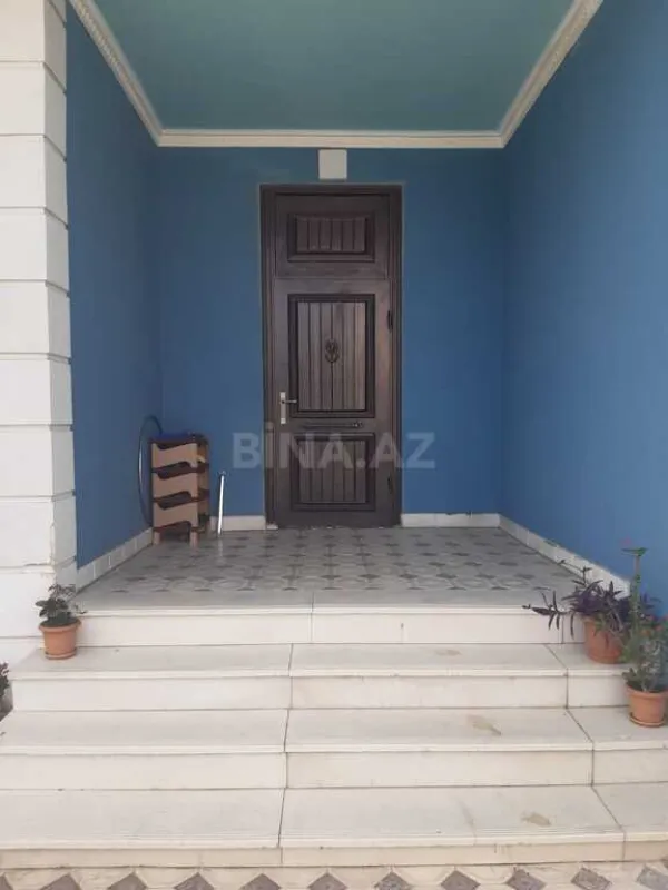 Satılır 6 otaqlı həyət evi 220 m²