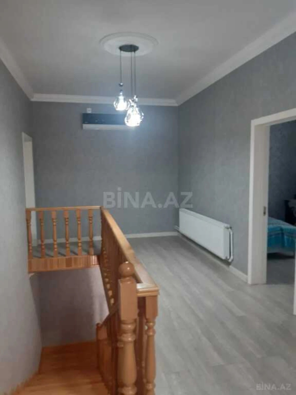 Satılır 6 otaqlı həyət evi 220 m²