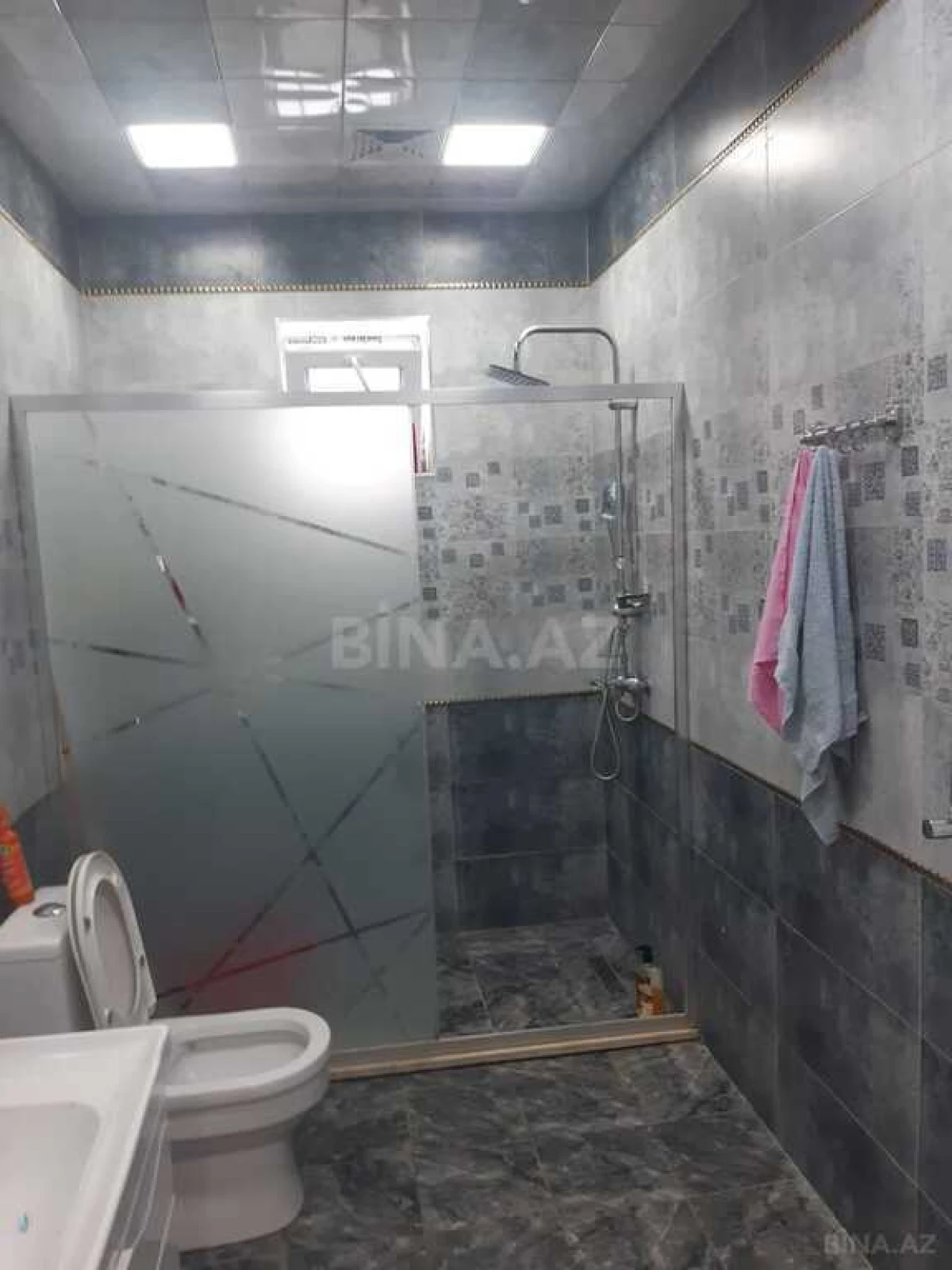 Satılır 6 otaqlı həyət evi 220 m²