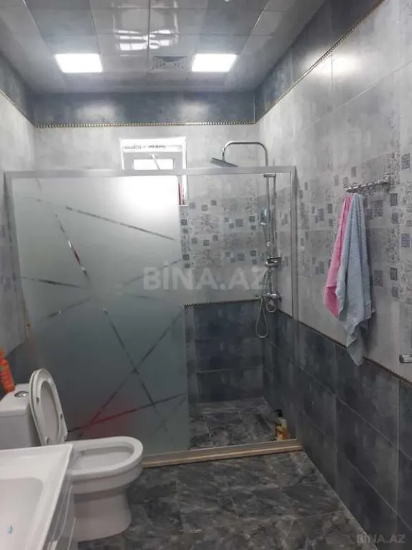 Satılır 6 otaqlı həyət evi 220 m²