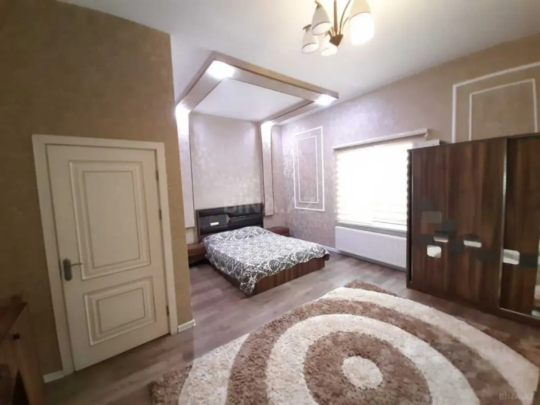 Kirayə verilir 4 otaqlı həyət evi 360 m²