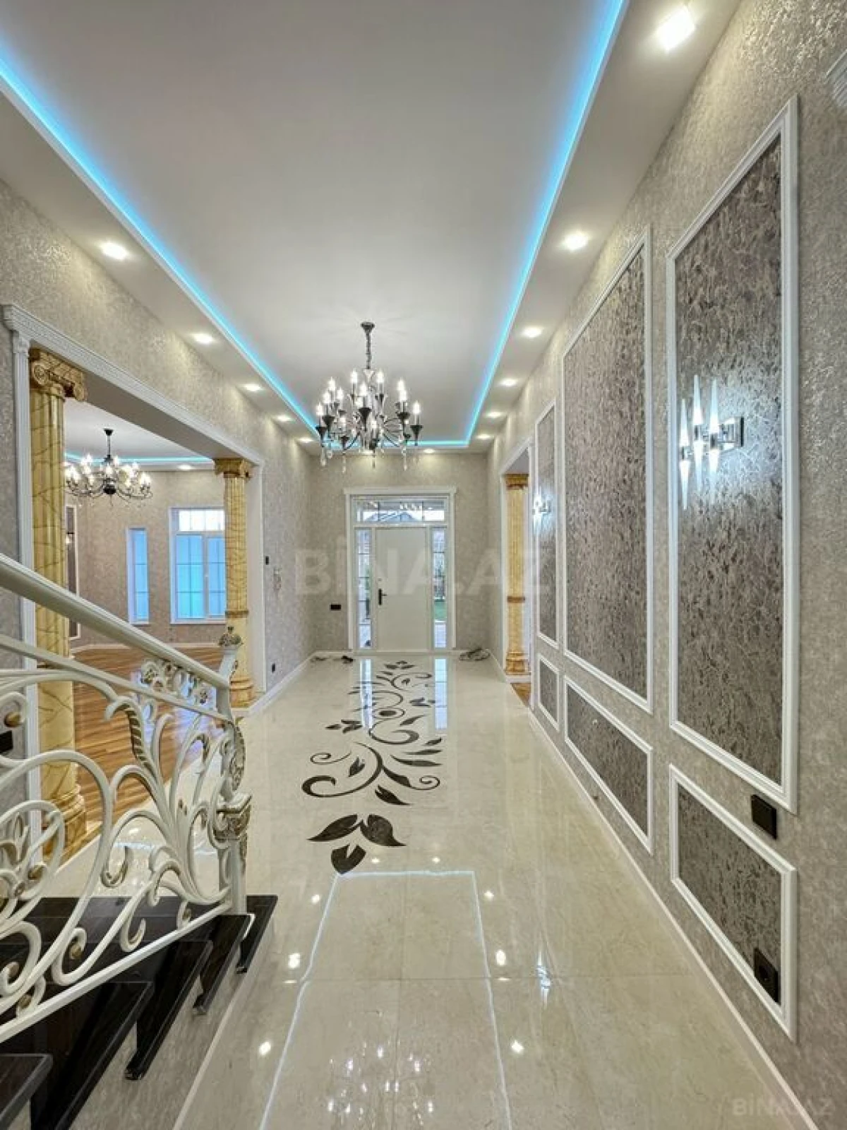 Satılır 6 otaqlı həyət evi 450 m²