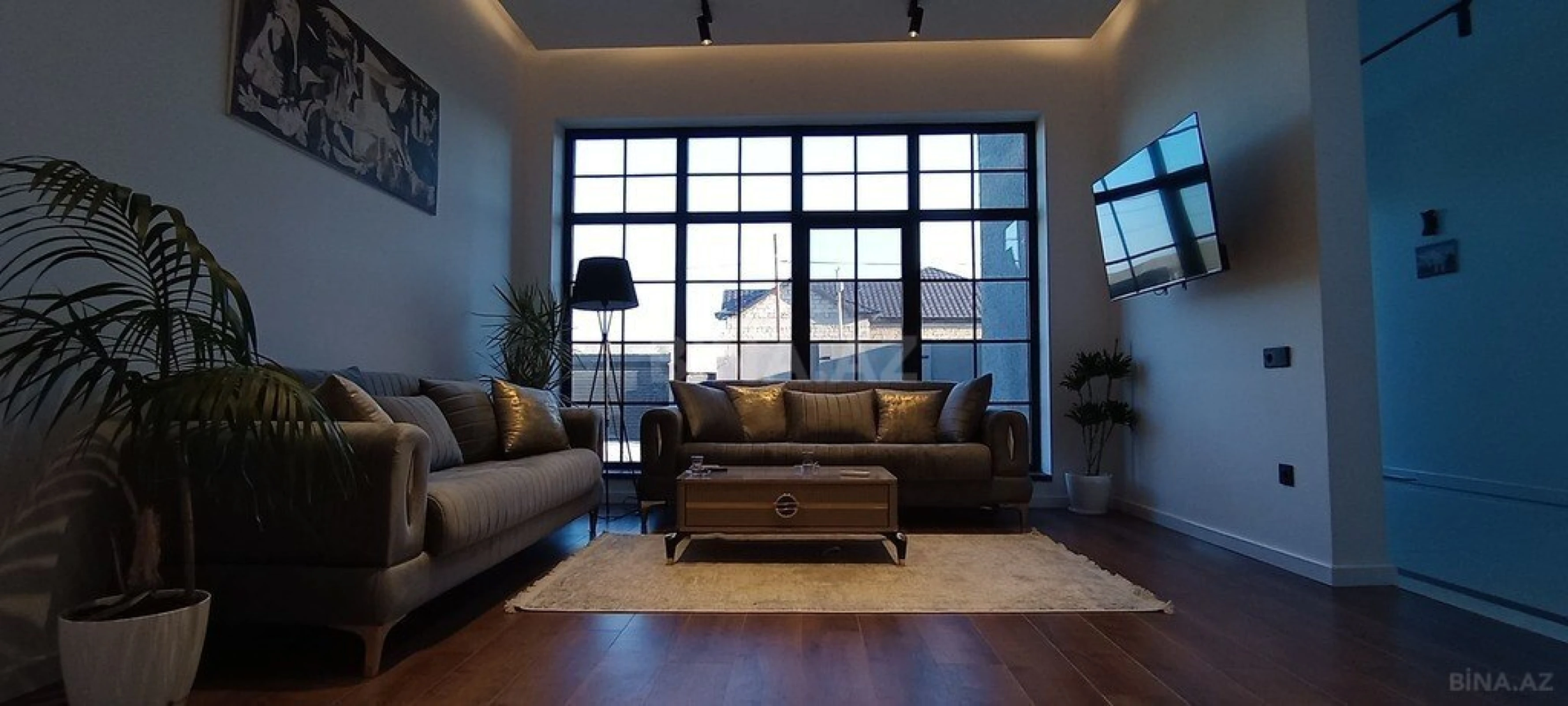 Kirayə verilir 5 otaqlı həyət evi 340 m²