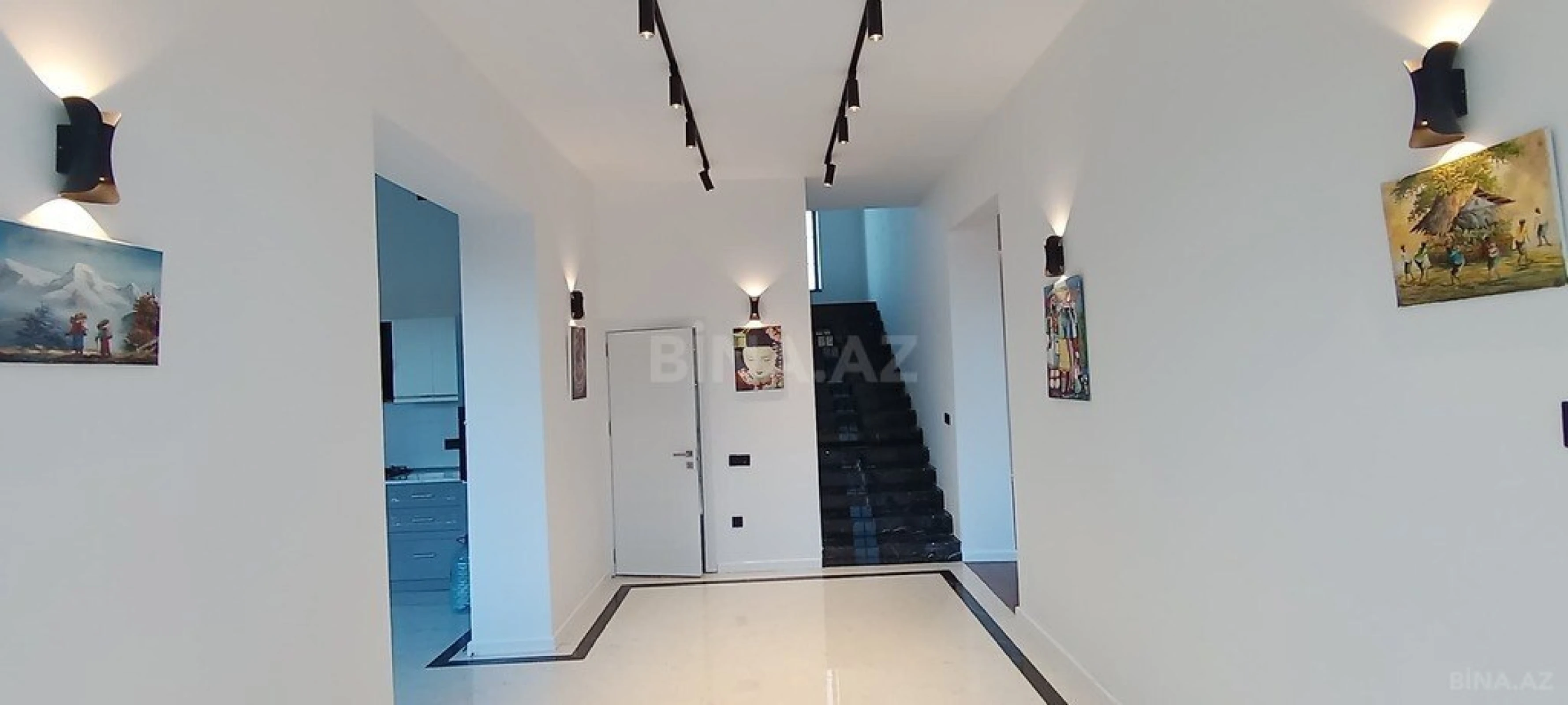 Kirayə verilir 5 otaqlı həyət evi 340 m²