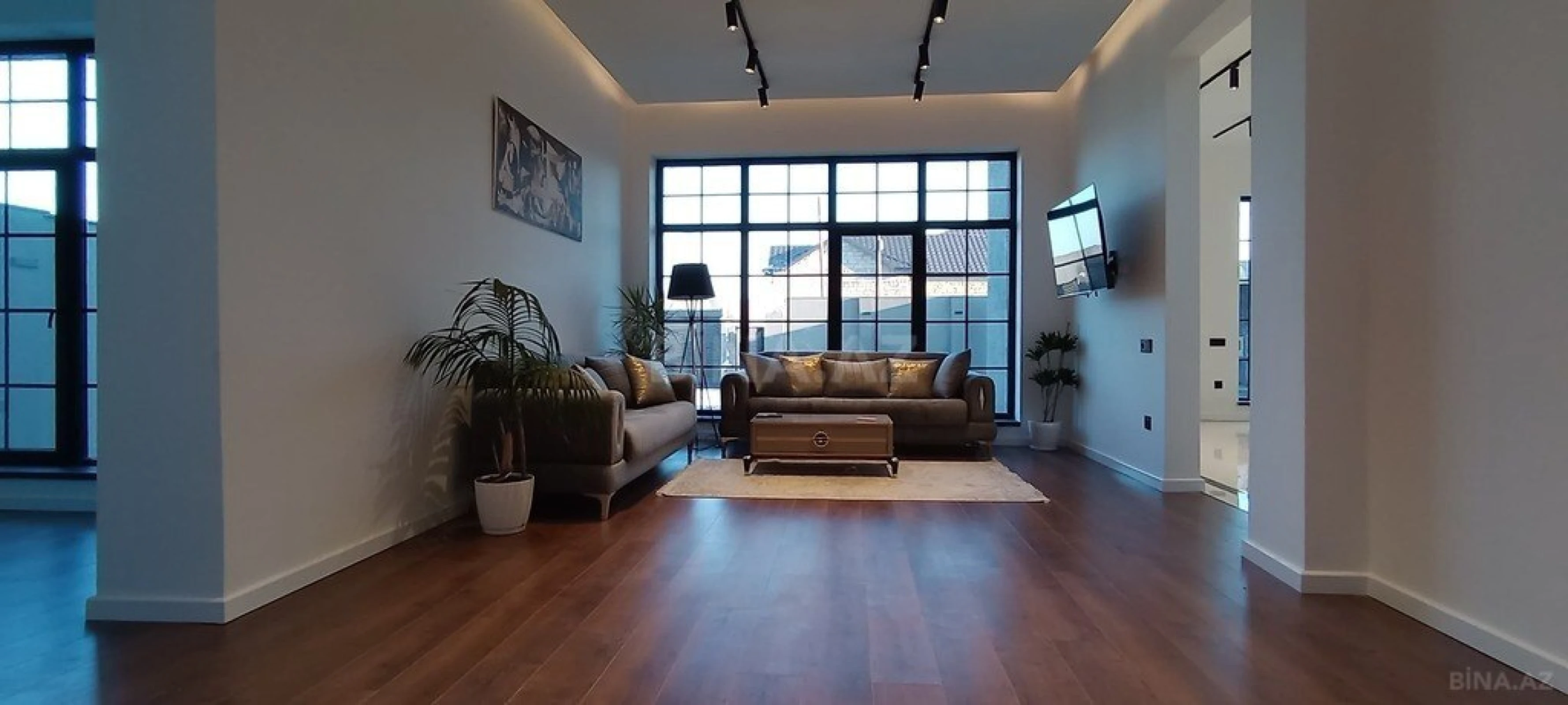 Kirayə verilir 5 otaqlı həyət evi 340 m²