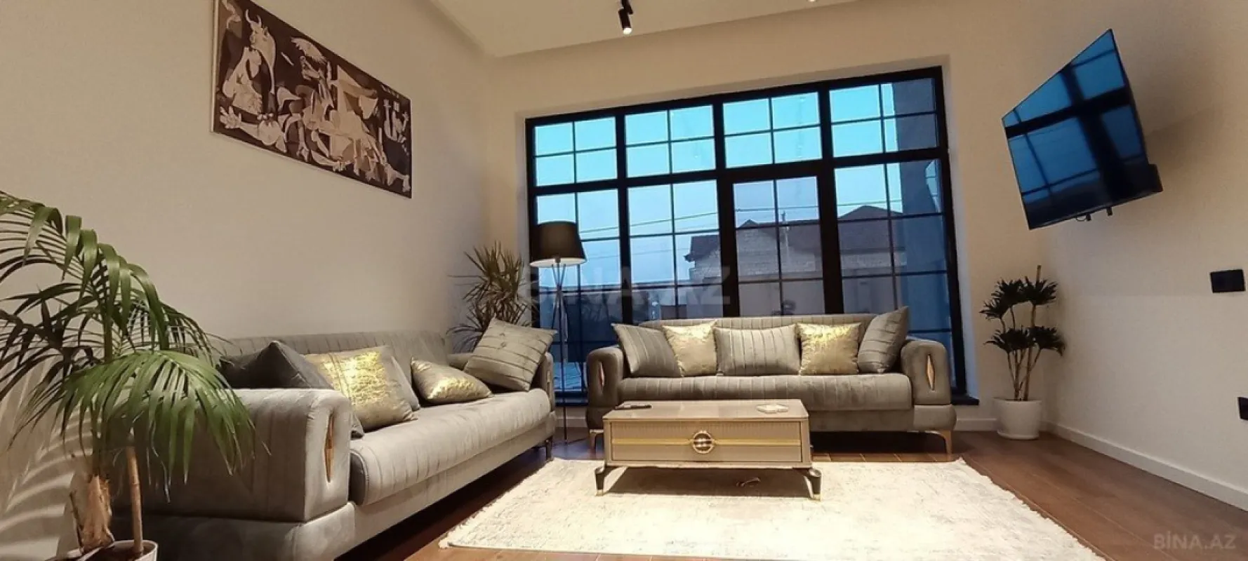 Kirayə verilir 5 otaqlı həyət evi 340 m²