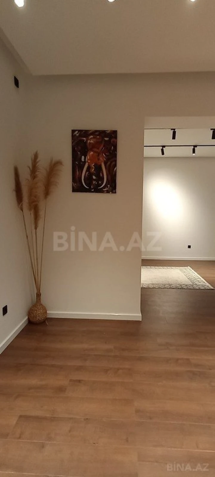 Kirayə verilir 5 otaqlı həyət evi 340 m²