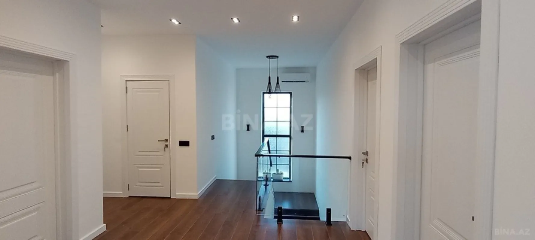 Kirayə verilir 5 otaqlı həyət evi 340 m²