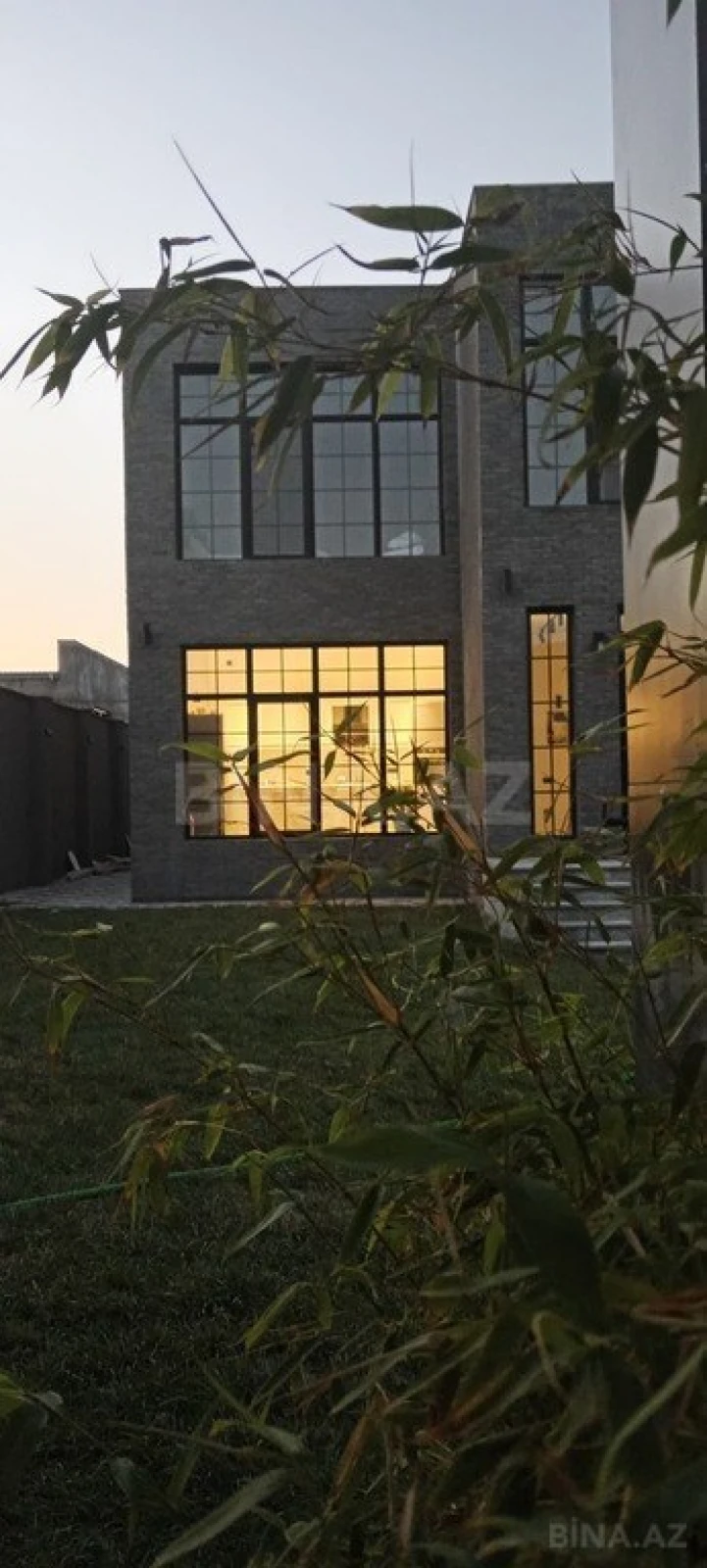 Kirayə verilir 5 otaqlı həyət evi 340 m²