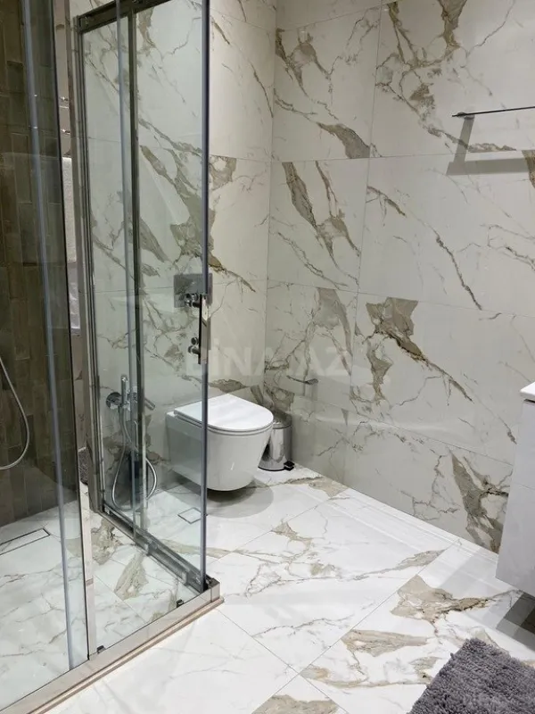 Kirayə verilir 3 otaqlı mənzil 157 m²