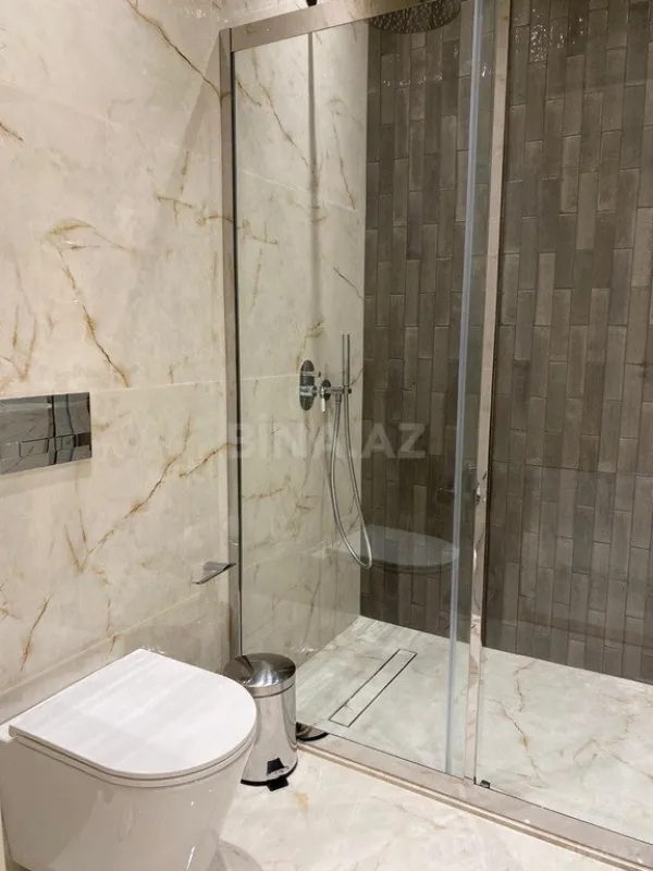 Kirayə verilir 3 otaqlı mənzil 157 m²