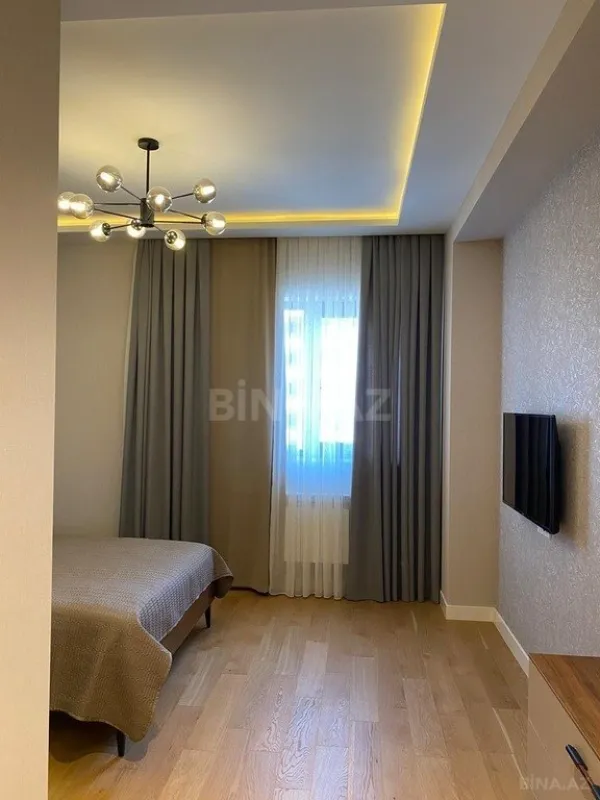 Kirayə verilir 3 otaqlı mənzil 157 m²