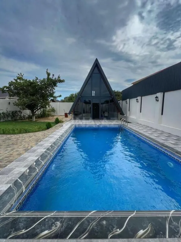 Kirayə verilir 3 otaqlı həyət evi 260 m²