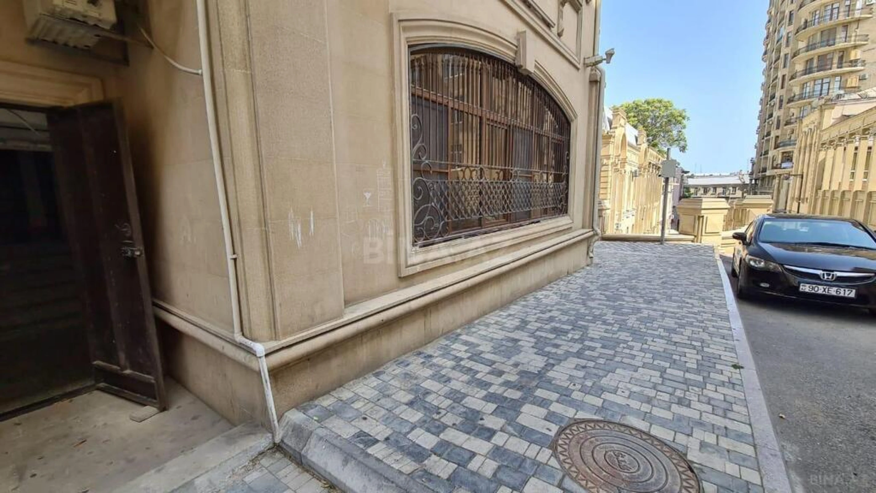 Satılır 2 otaqlı mənzil 70 m²